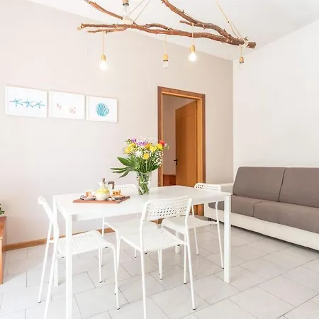 Casa Trentapassi Rivabella 2-6 Posti Letto